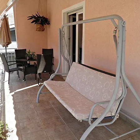 Апартаменты Adriana