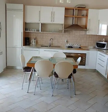 Adriana Apartment *